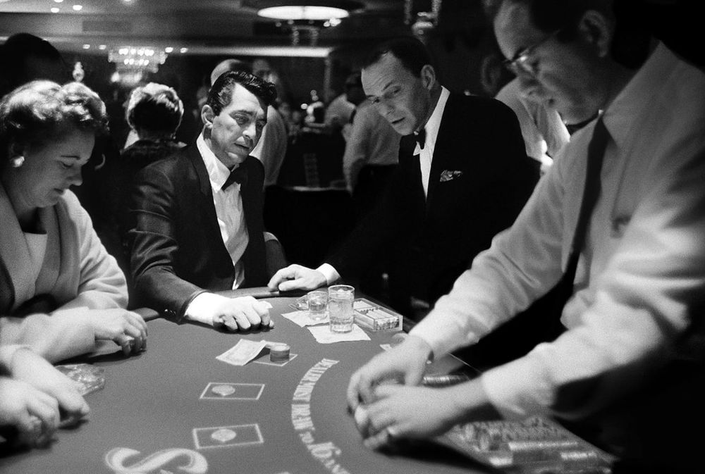 HHpoker官网版高端德州扑克界面
